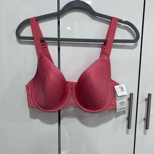NWT Chantelle Women's Vibrant Pink Bra